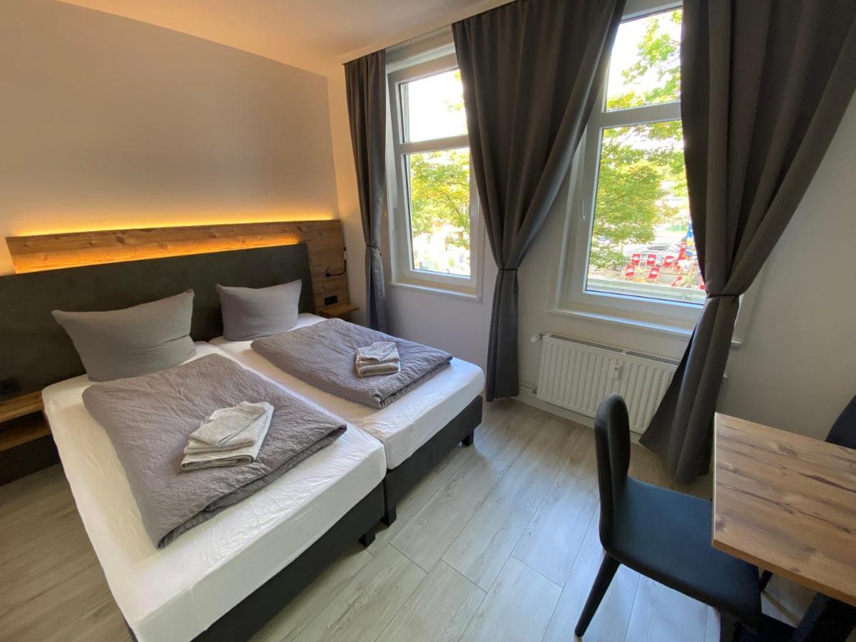 Hostel Harzer Hof Гослар Экстерьер фото