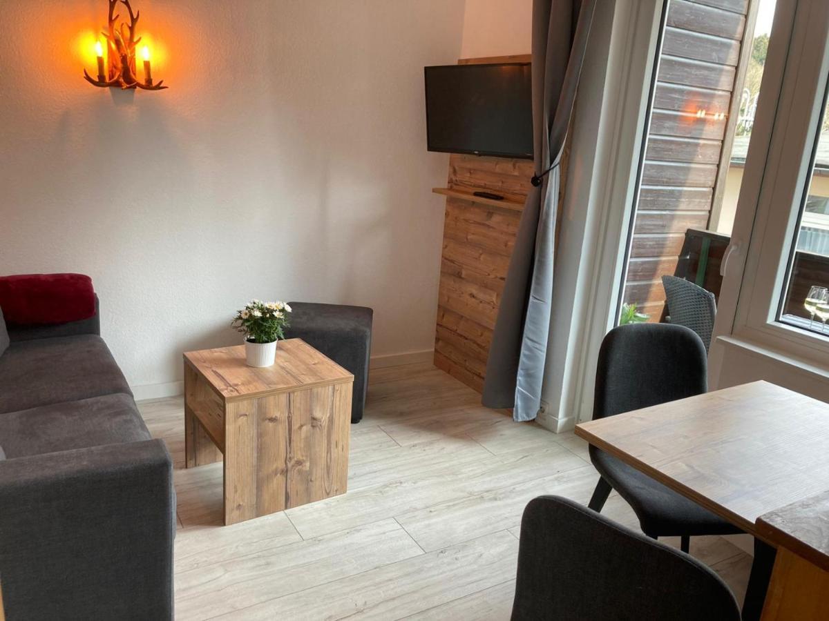 Hostel Harzer Hof Гослар Экстерьер фото