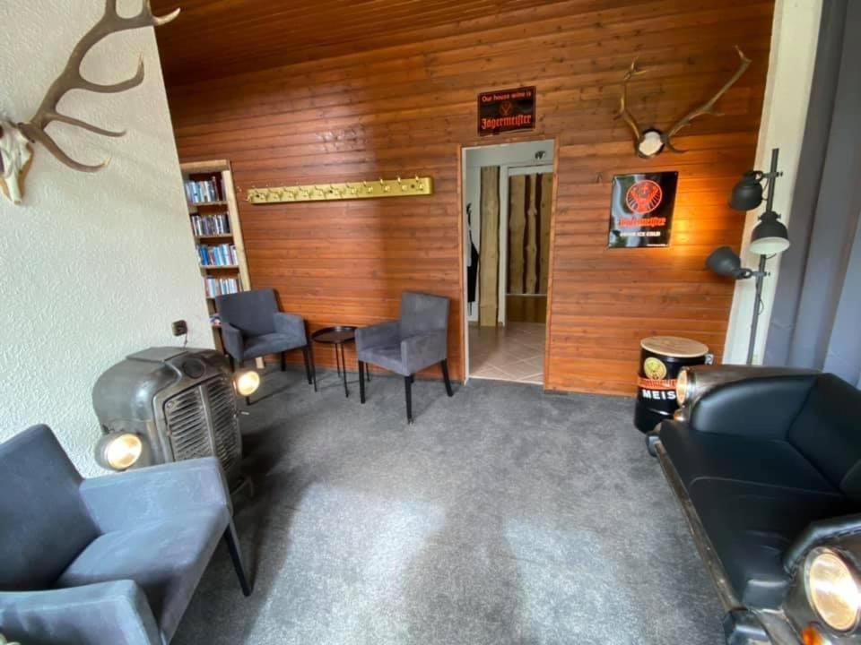 Hostel Harzer Hof Гослар Экстерьер фото