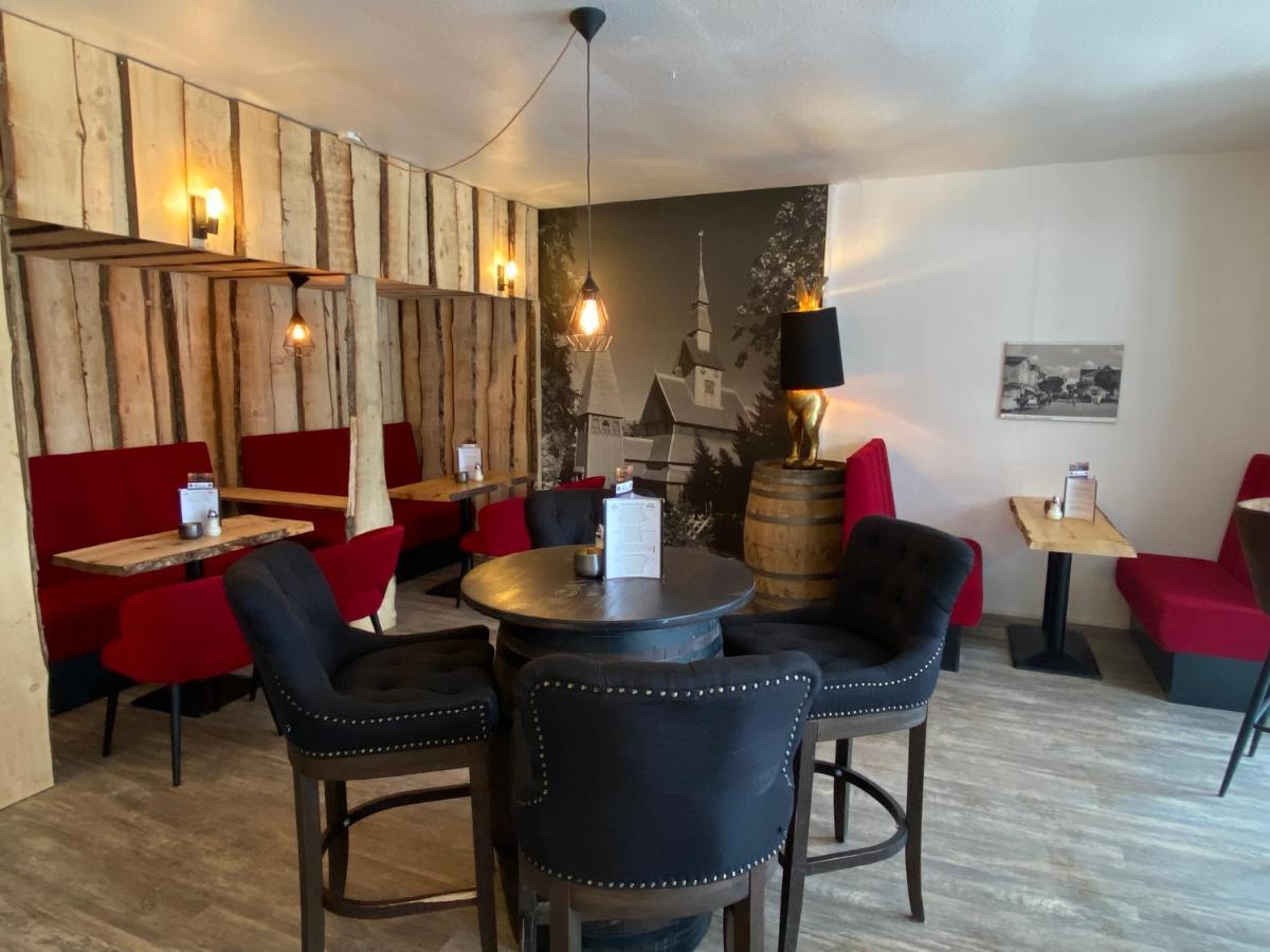 Hostel Harzer Hof Гослар Экстерьер фото